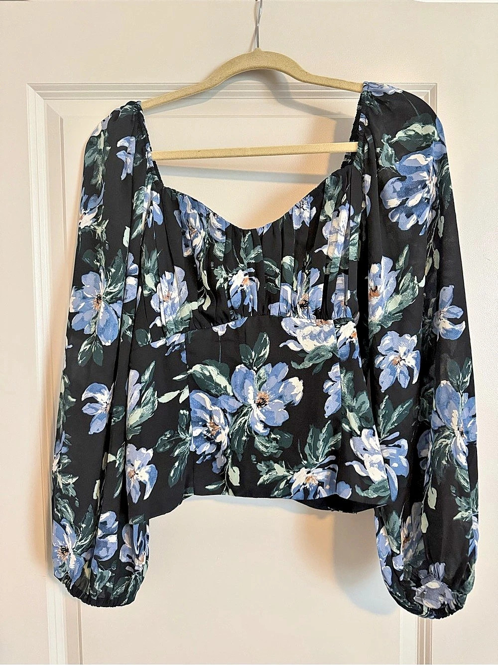 Abercrombie & Fitch Long-Sleeve Squareneck Blouse Floral Black & Blue XL